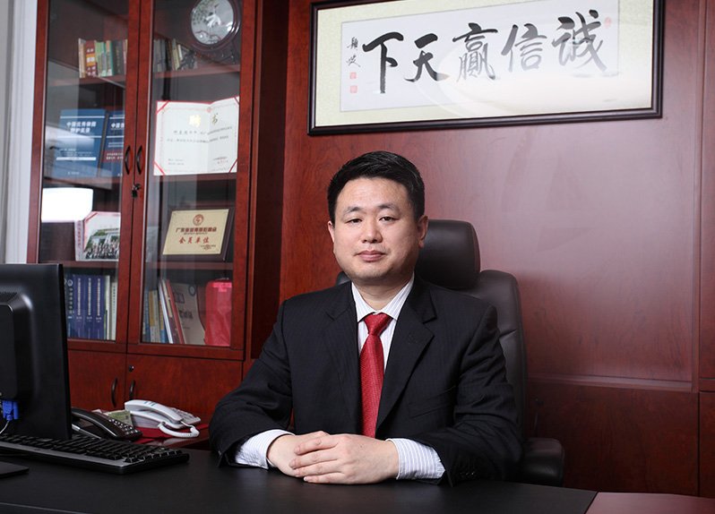 首席律师